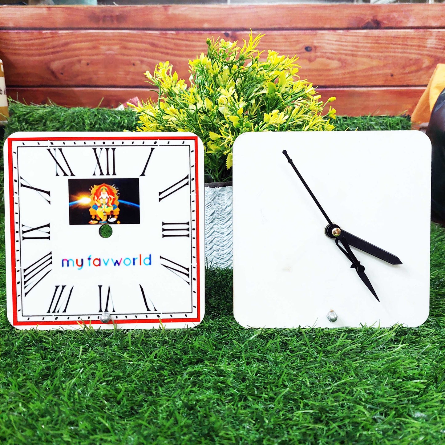 Personalized Wooden Square Clock (19.5 cm) with Table Stand