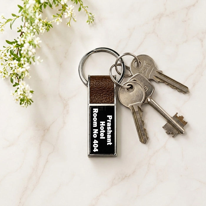 M542 Personalized Key Ring – Sleek Metal with Vegan Leather Finish