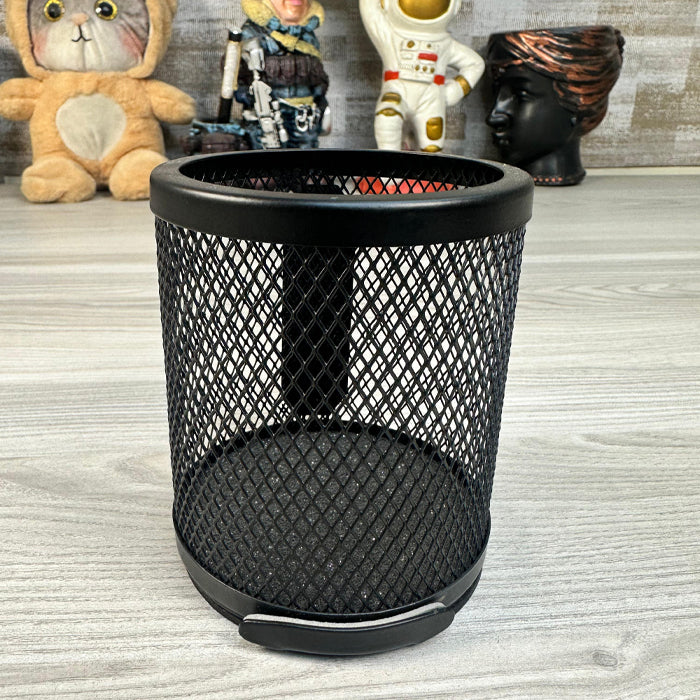 Custom Name Round Wiro Tumbler with Phone Stand, Pen Tray & Desk Organizer – Black (E340)