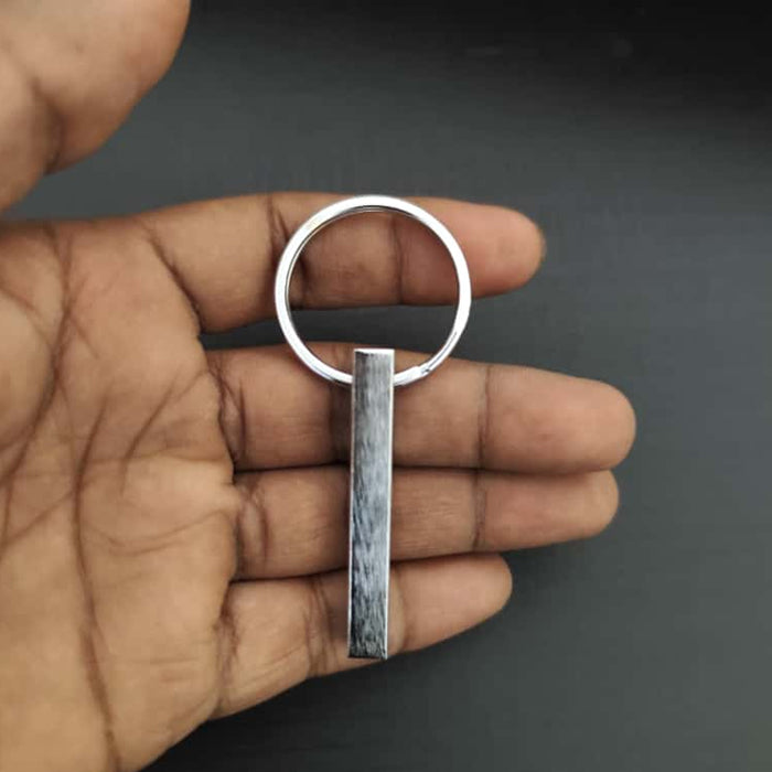 Customized 3D Stainless Steel Vertical Bar Keychain – Personalized 4-Side Engraved Gift for Men, Women & Couples
