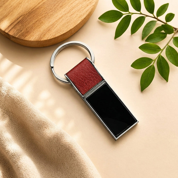 M542 Personalized Key Ring – Sleek Metal with Vegan Leather Finish